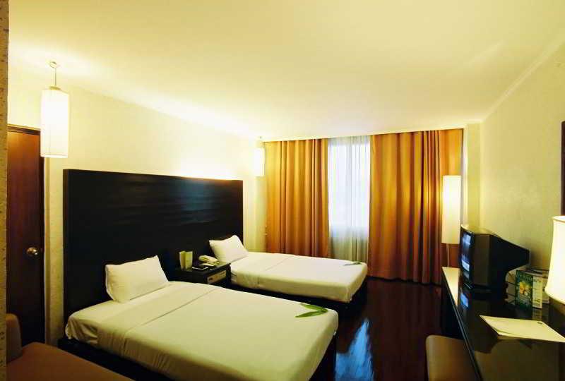 Maxx Hotel Бангкок Экстерьер фото