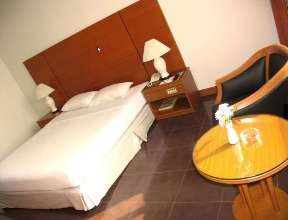 Maxx Hotel Бангкок Экстерьер фото